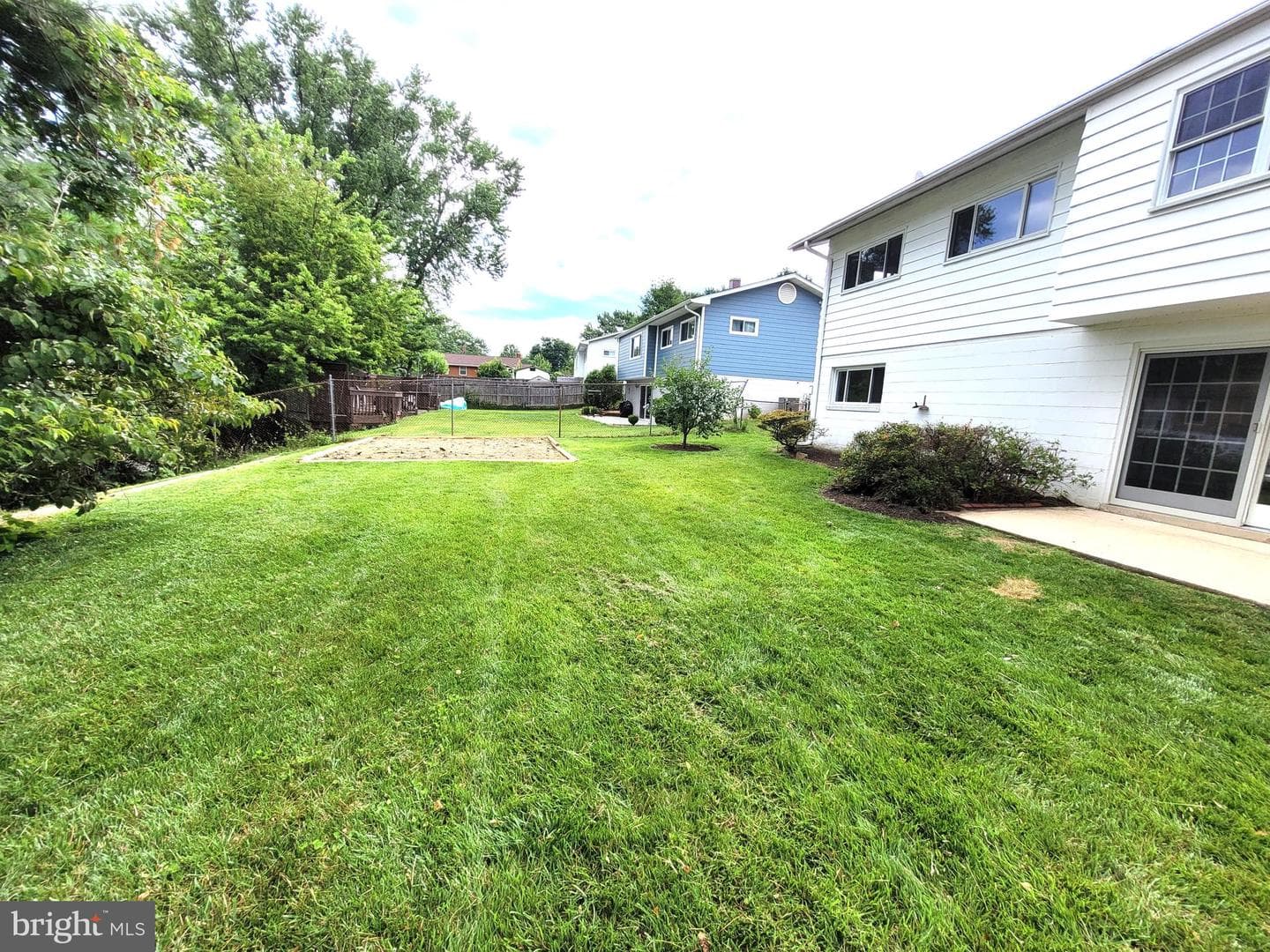 7706 Arlen Street photo 3