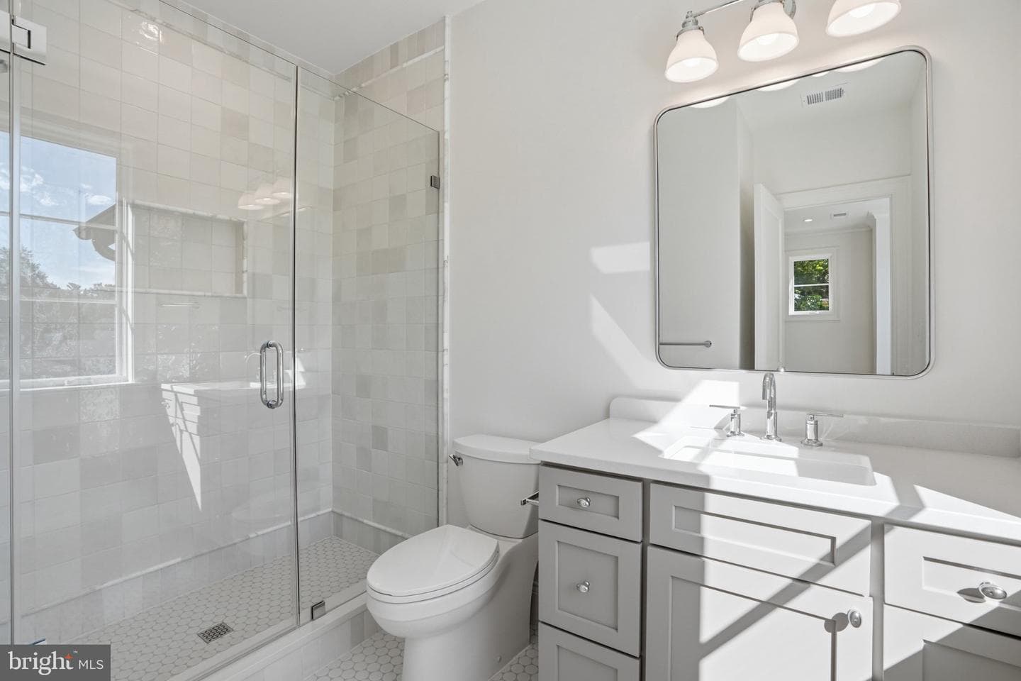 5840 Hilldon Street photo 75