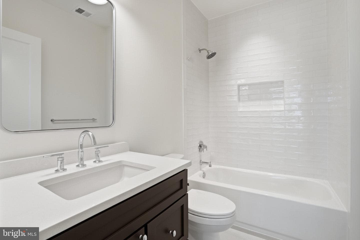 5840 Hilldon Street photo 79