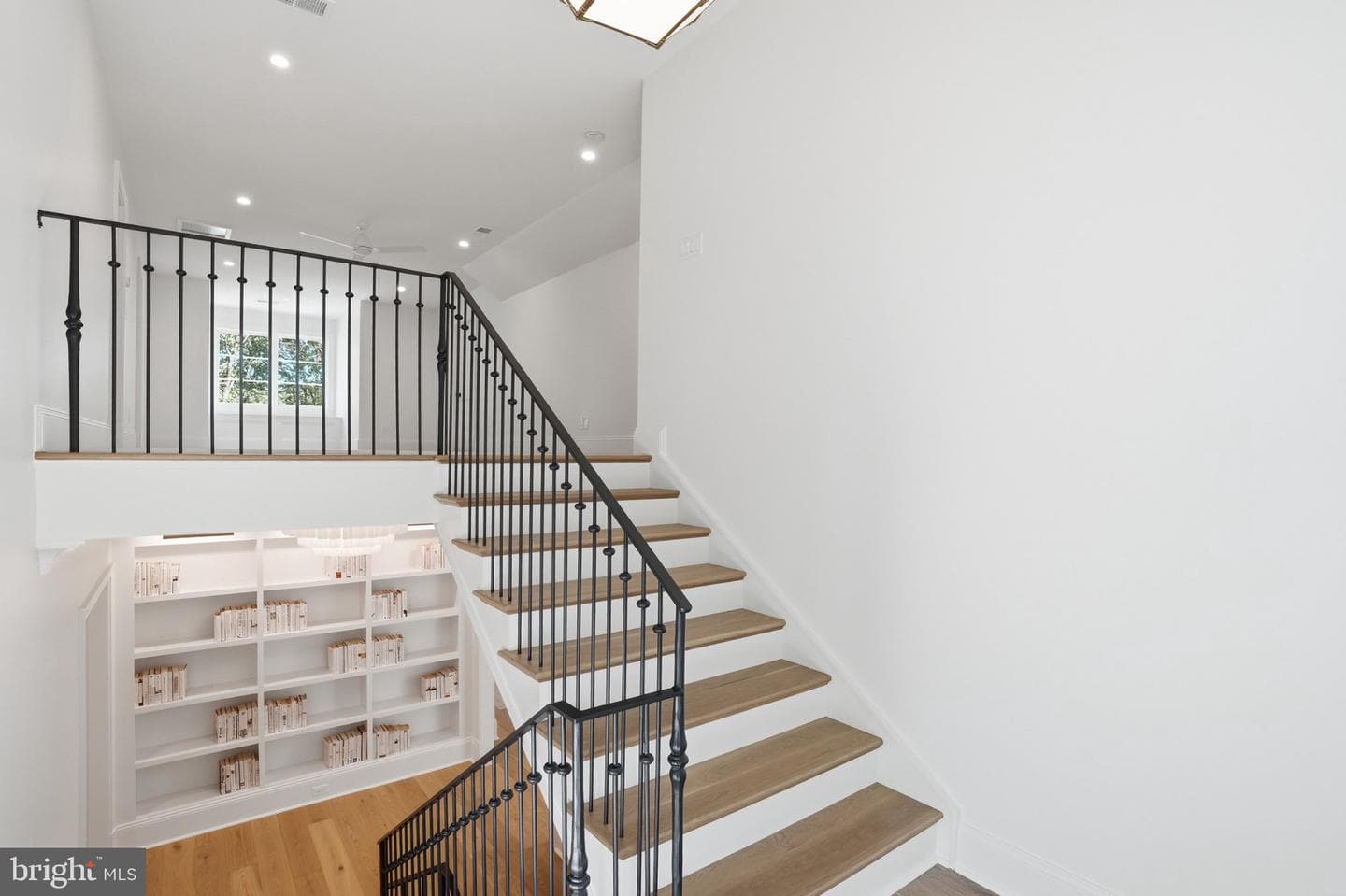 5840 Hilldon Street photo 83