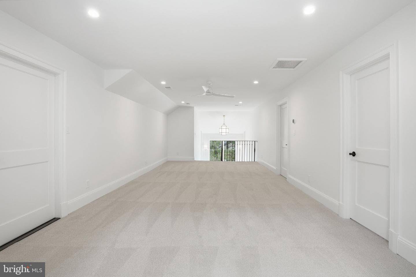 5840 Hilldon Street photo 87