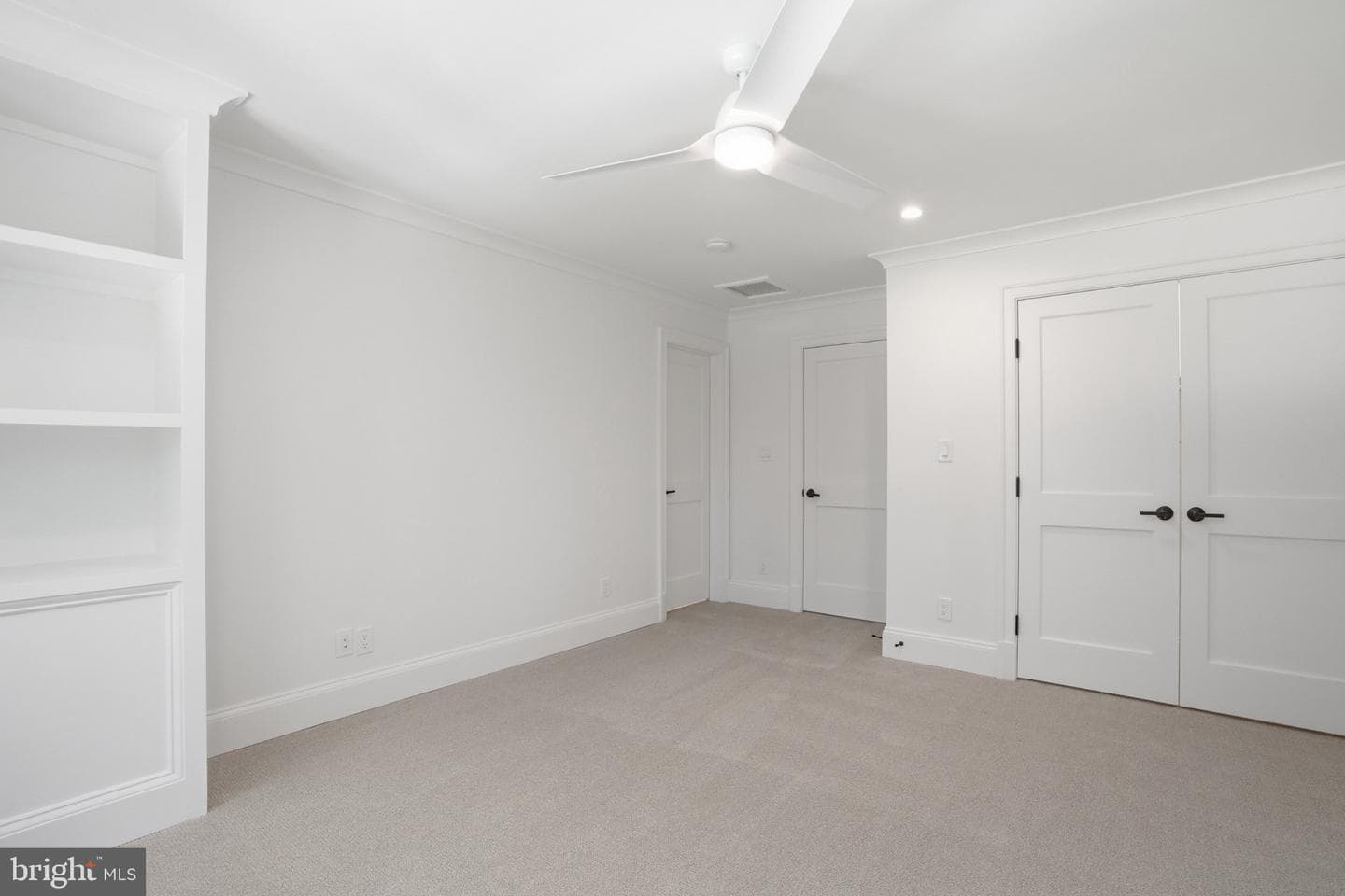 5840 Hilldon Street photo 89
