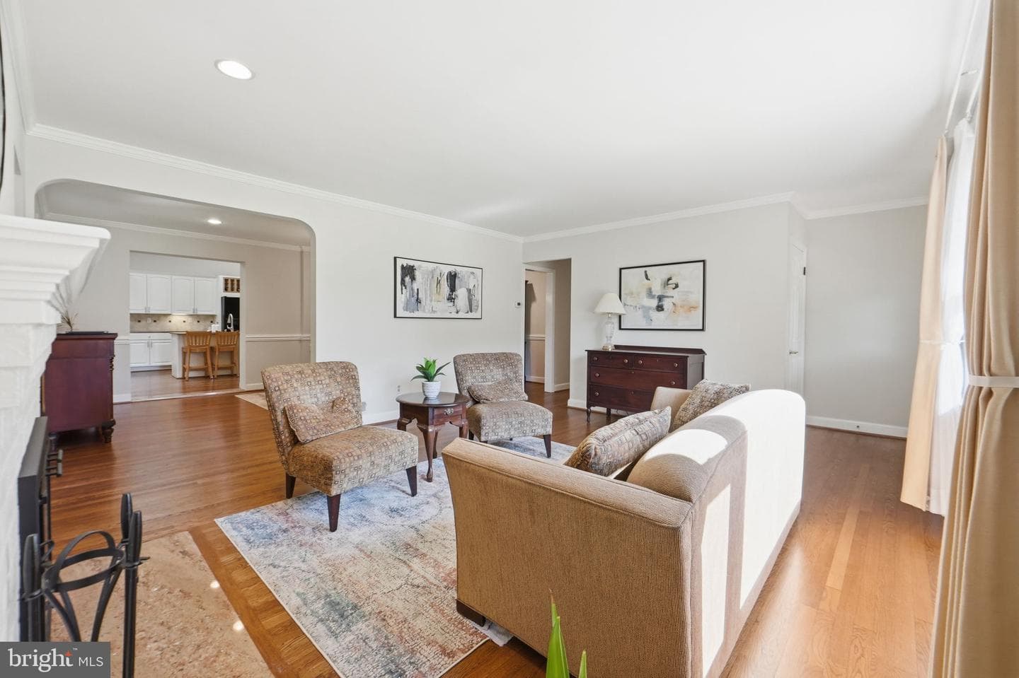 4832 Martin Street photo 11