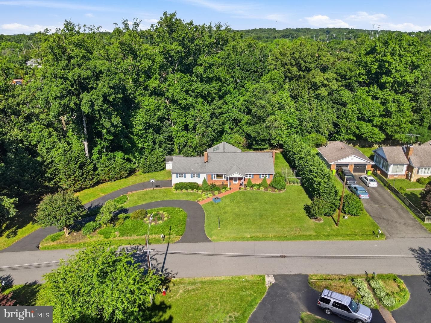4832 Martin Street photo 5