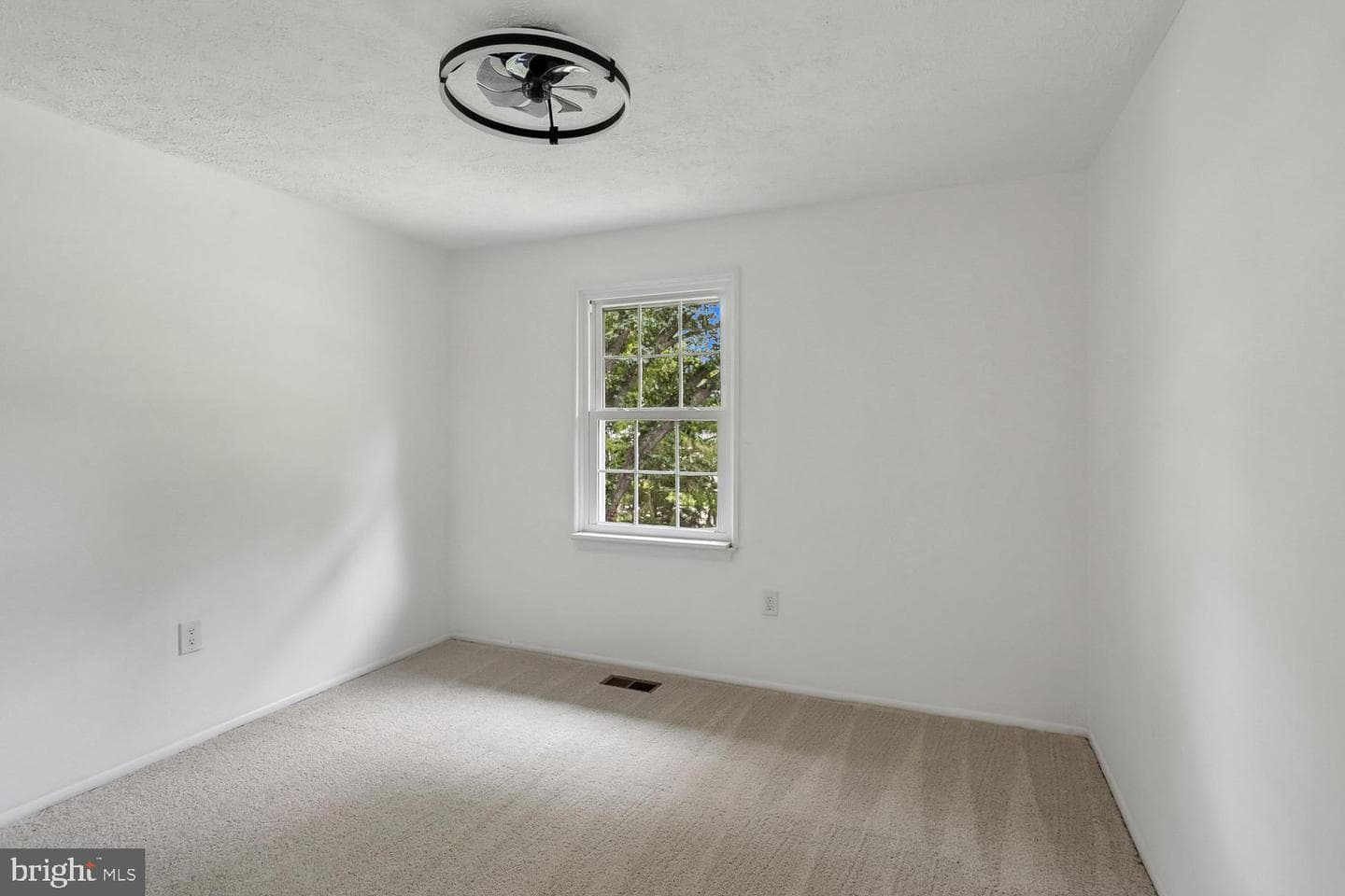 5706 Oak Apple Court photo 33