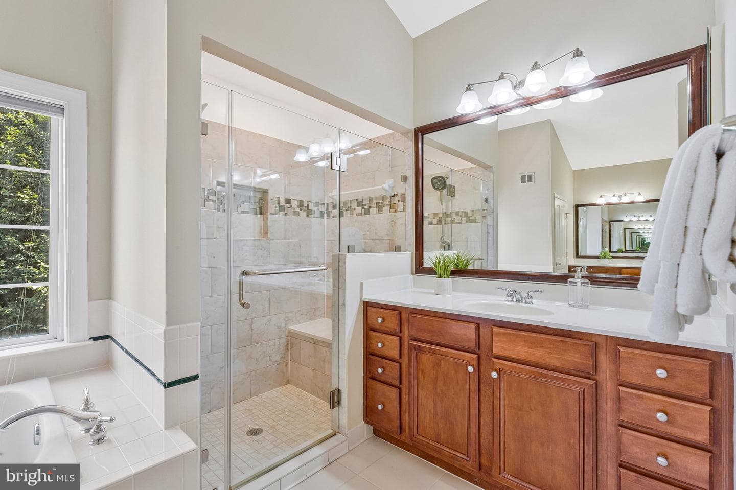 2819 Morada Court photo 37