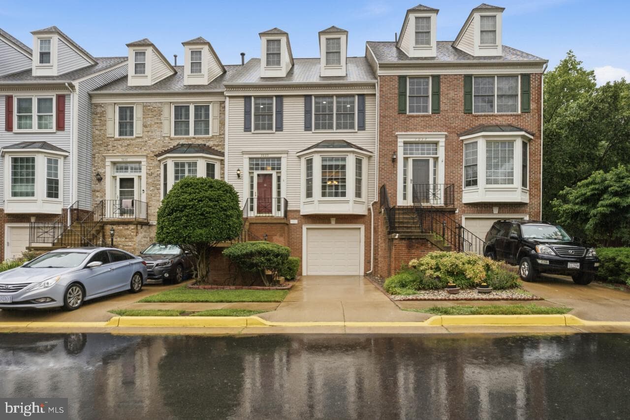 7035 Kings Manor Drive, Alexandria