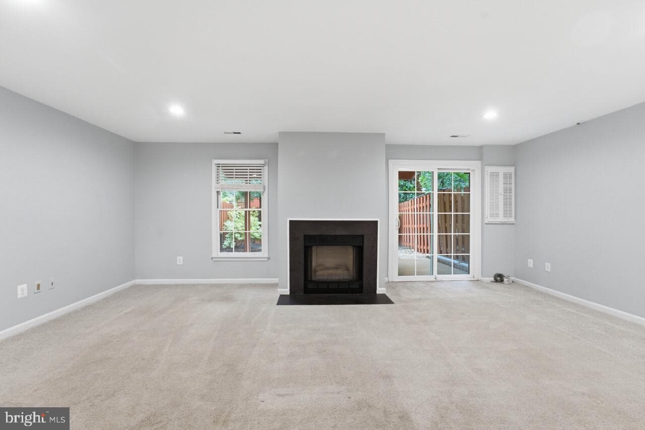 7035 Kings Manor Drive photo 45