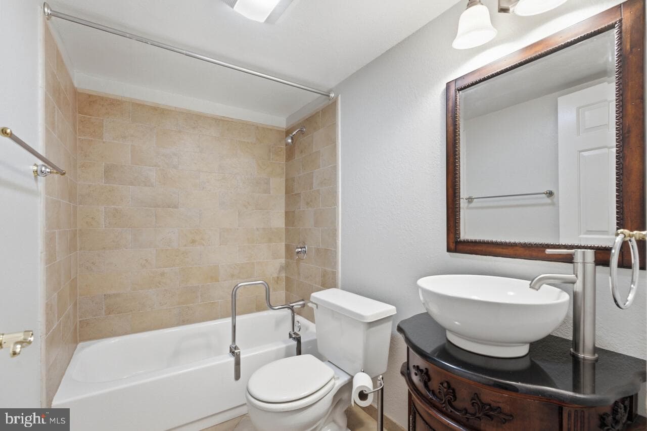 7035 Kings Manor Drive photo 50