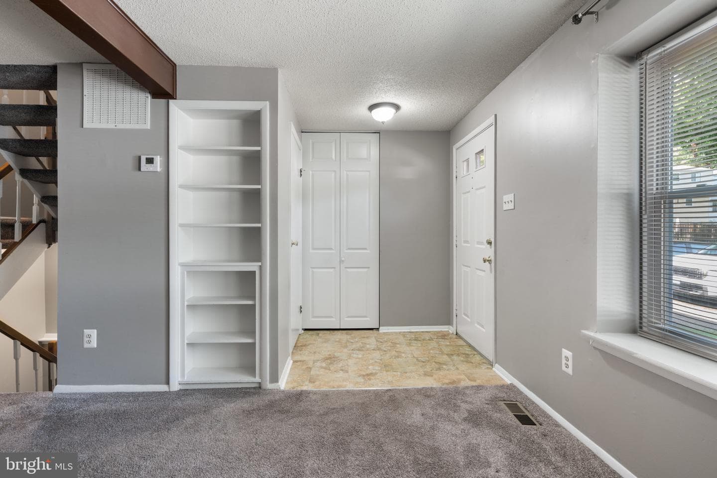 8164 Curving Creek Court photo 5