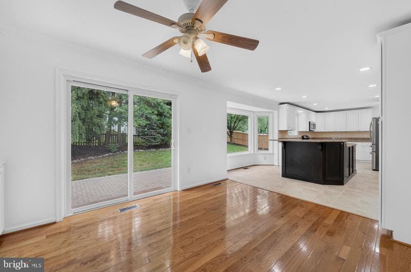12212 Meadowstream photo 14