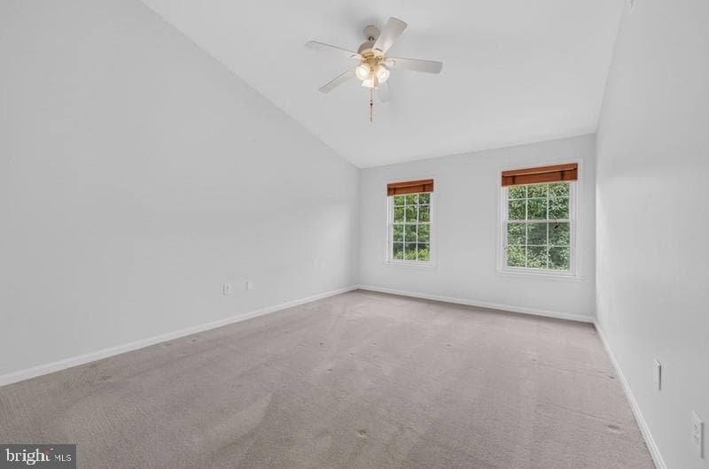 12212 Meadowstream photo 28