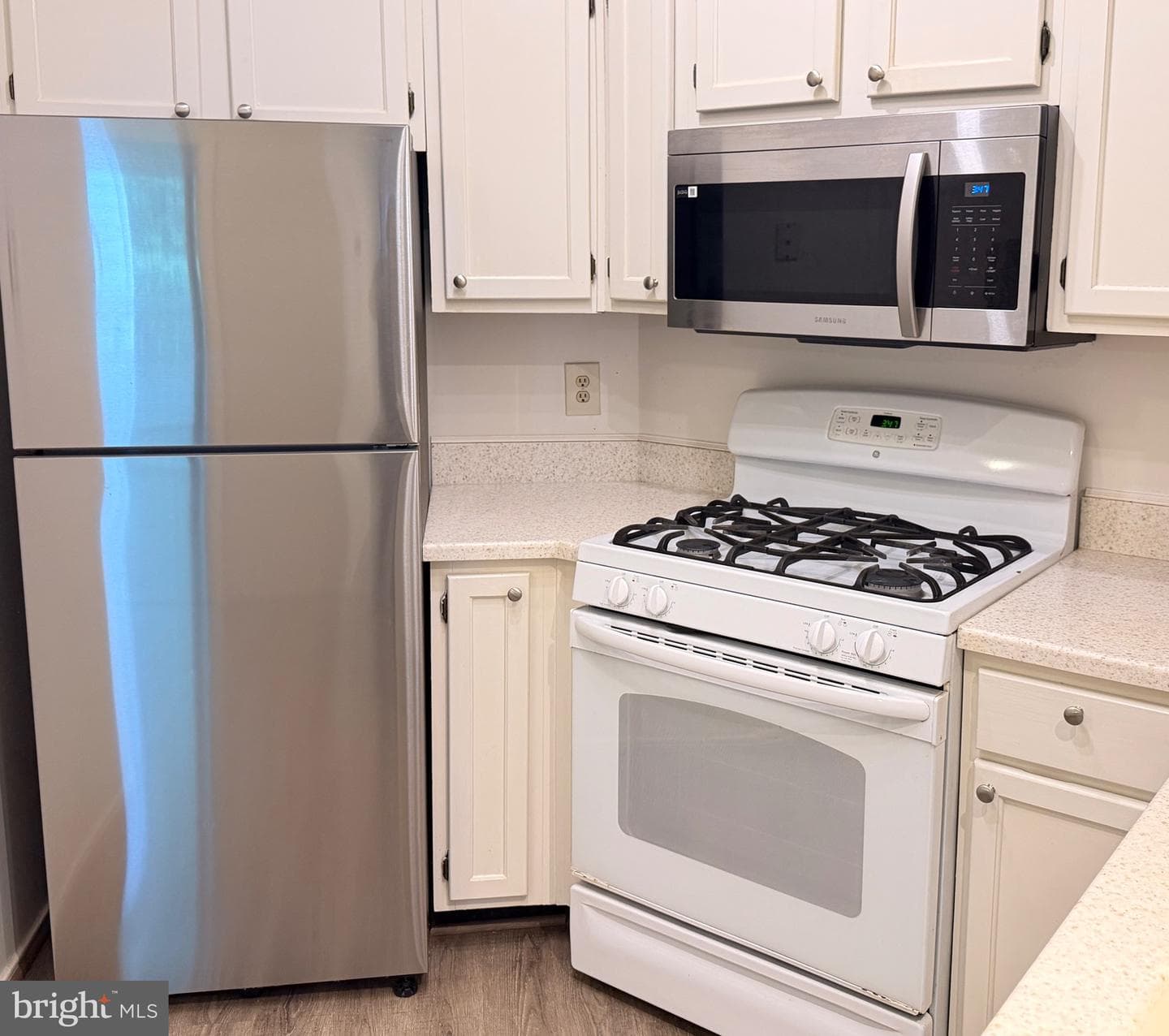 4401 Fair Stone Drive #102 photo 11