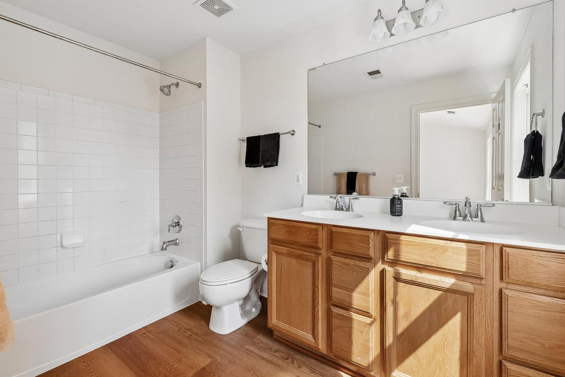 8028 Samuel Wallis Street photo 6