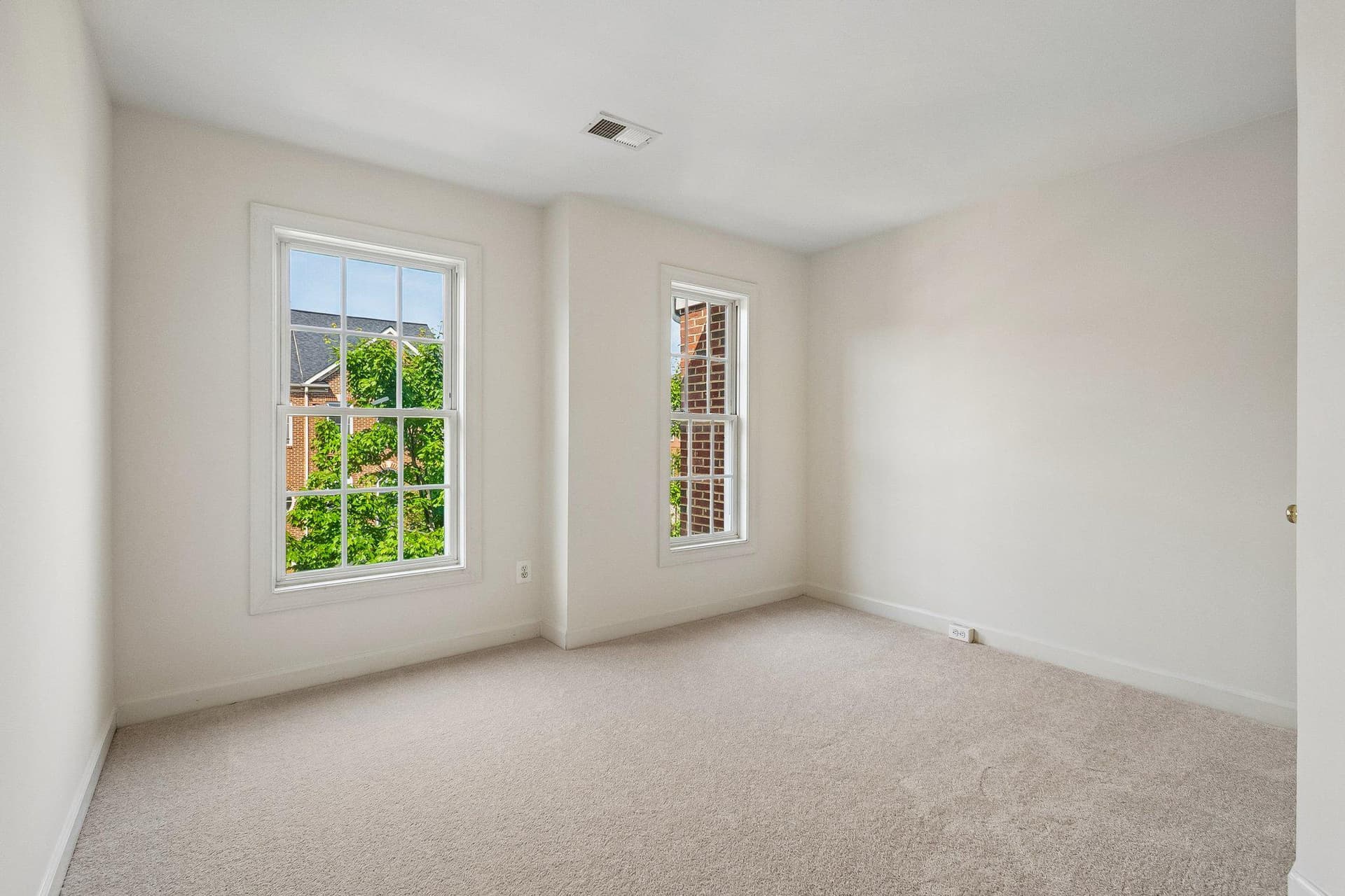 8028 Samuel Wallis Street photo 8