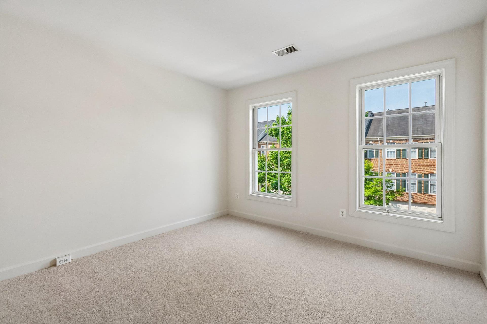 8028 Samuel Wallis Street photo 9