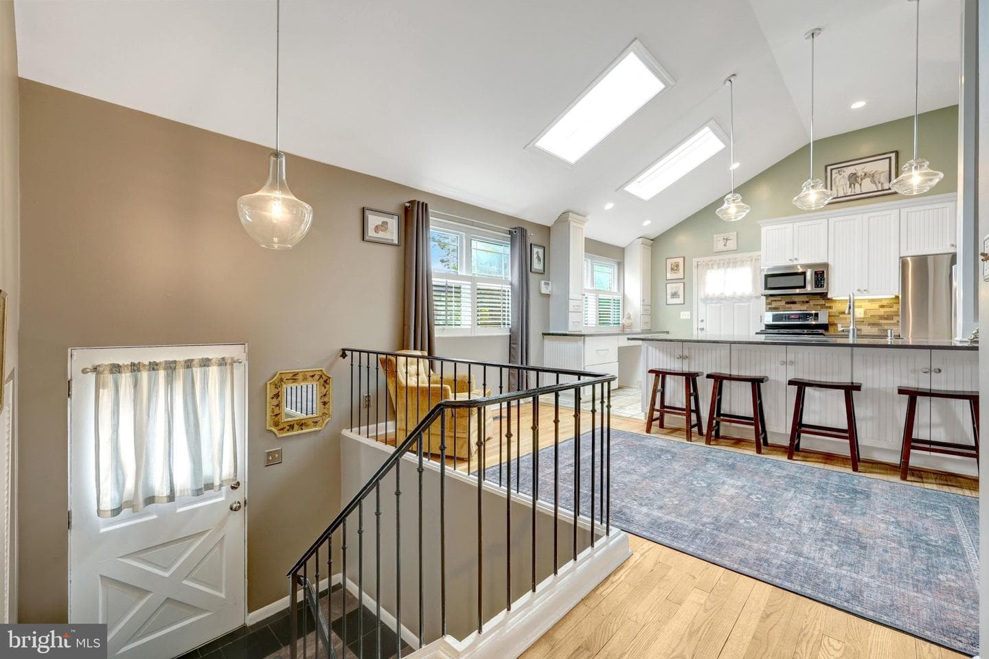6900 Southridge Drive photo 3