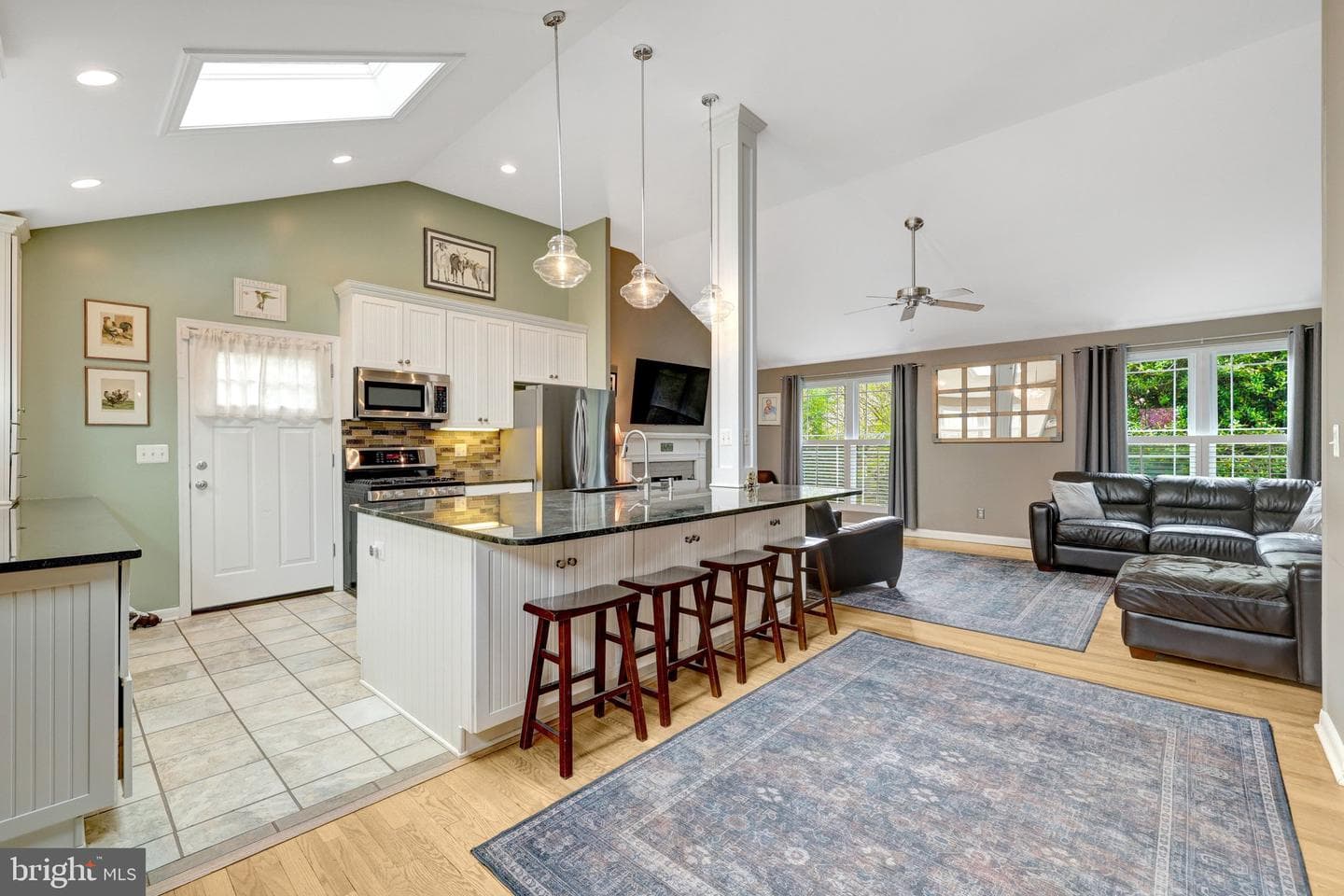 6900 Southridge Drive photo 5