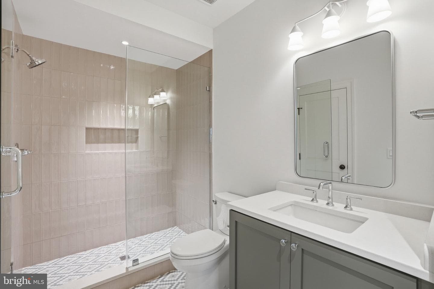 6008 Oakdale Road photo 88