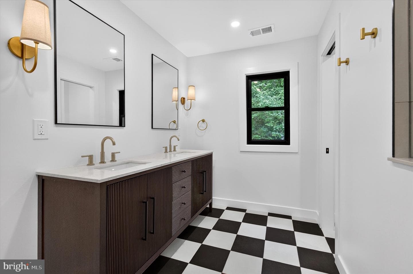 12365 Henderson Road photo 27