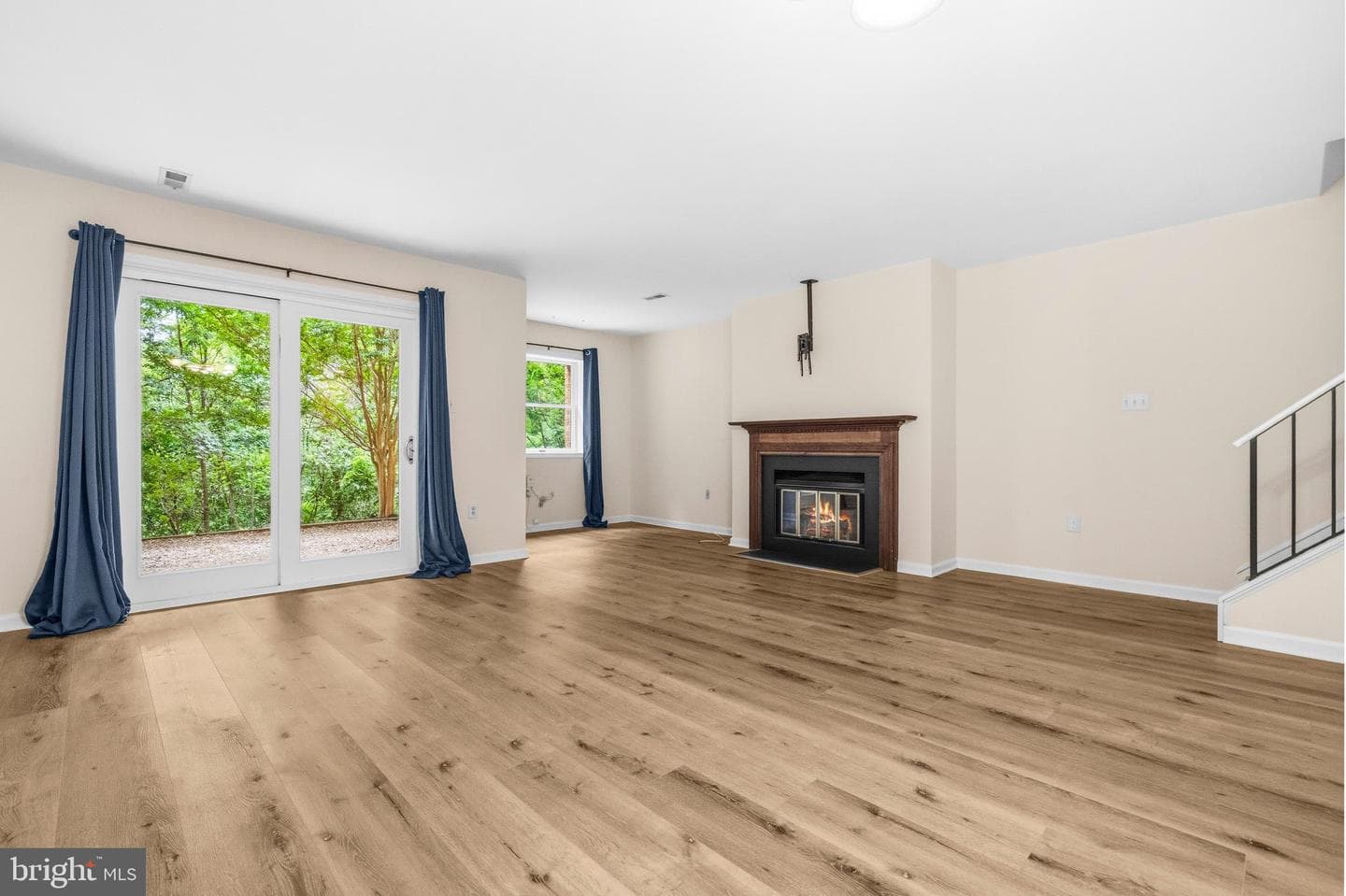 3770 Madison Lane photo 4