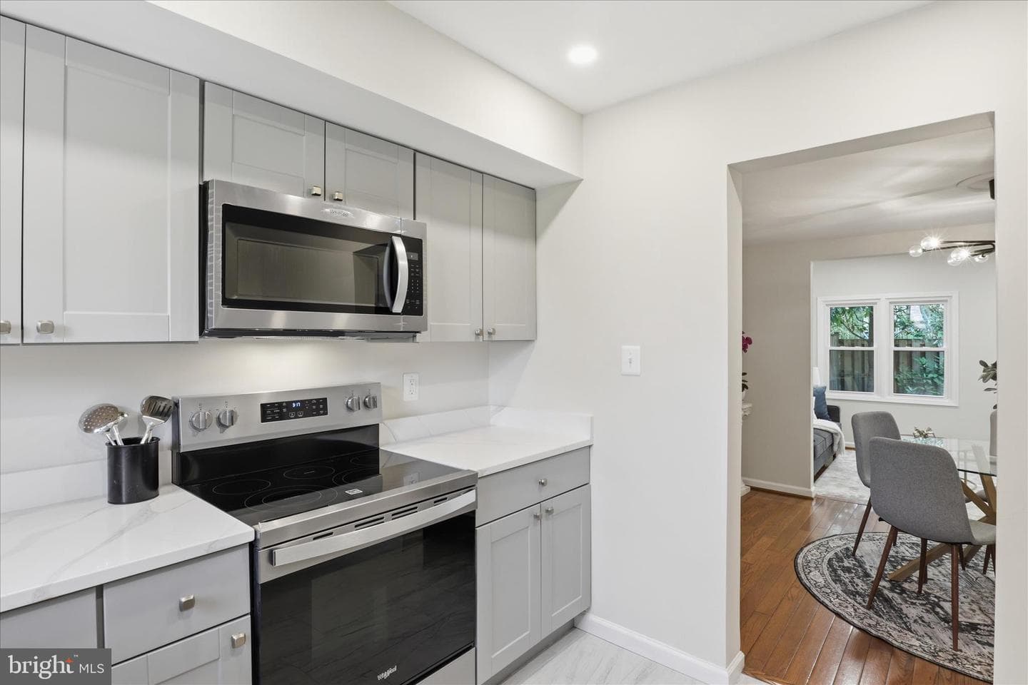 4560 Metro Court photo 10