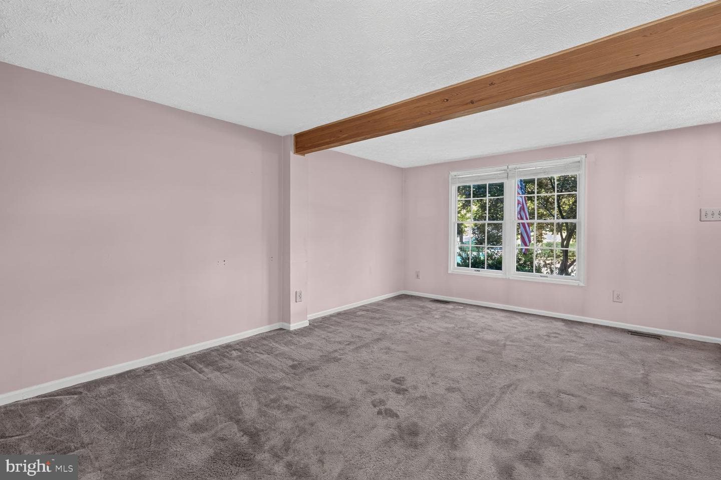 6109 Gardenia Court photo 4