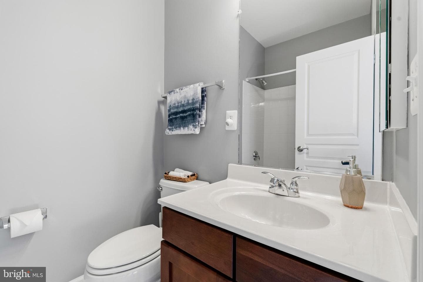 407 Madison Street photo 30