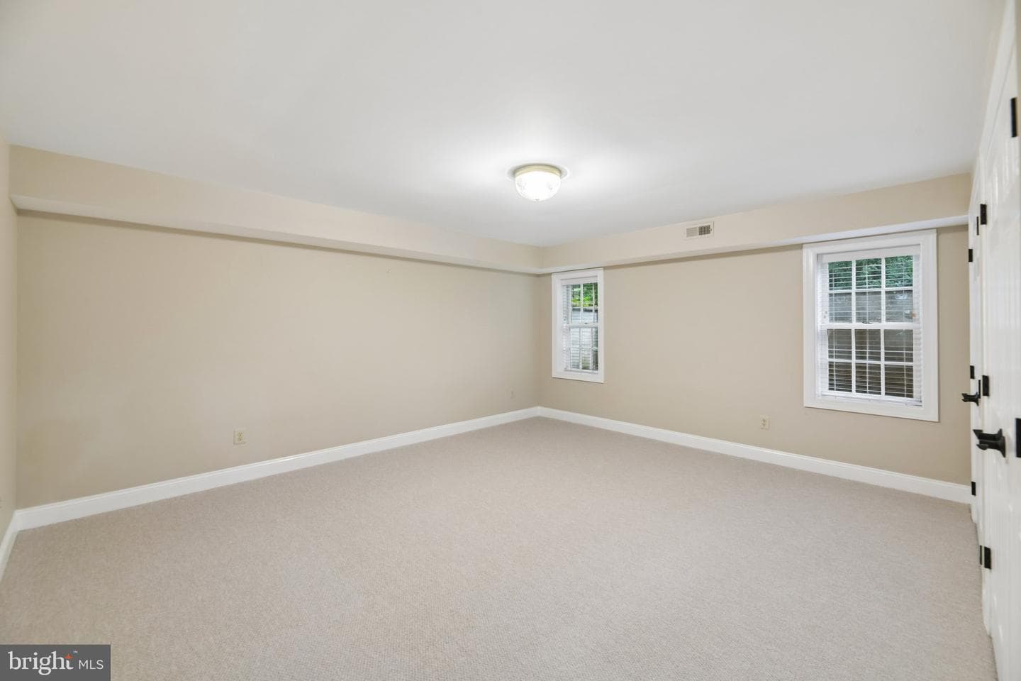 512 Seneca Green Way photo 112