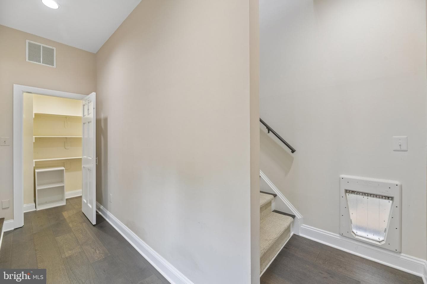 512 Seneca Green Way photo 130