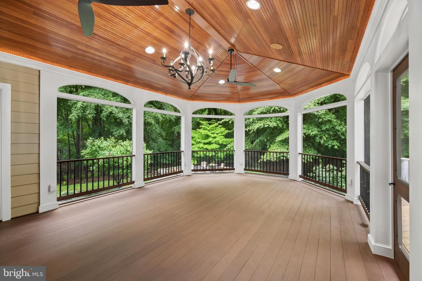 512 Seneca Green Way photo 37
