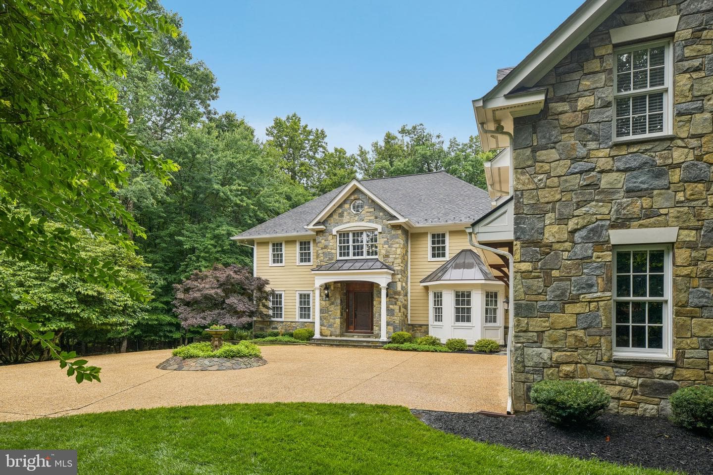512 Seneca Green Way photo 4