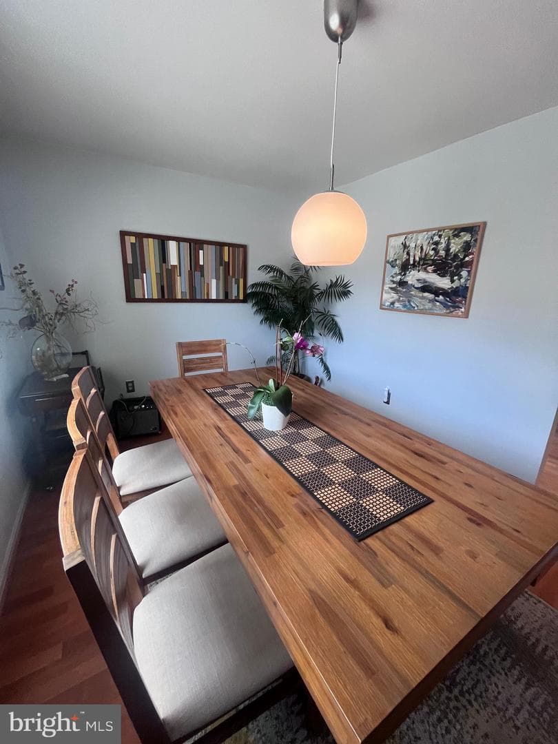 9706 Kingsbridge Drive #102 photo 18