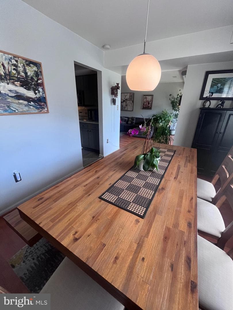 9706 Kingsbridge Drive #102 photo 21