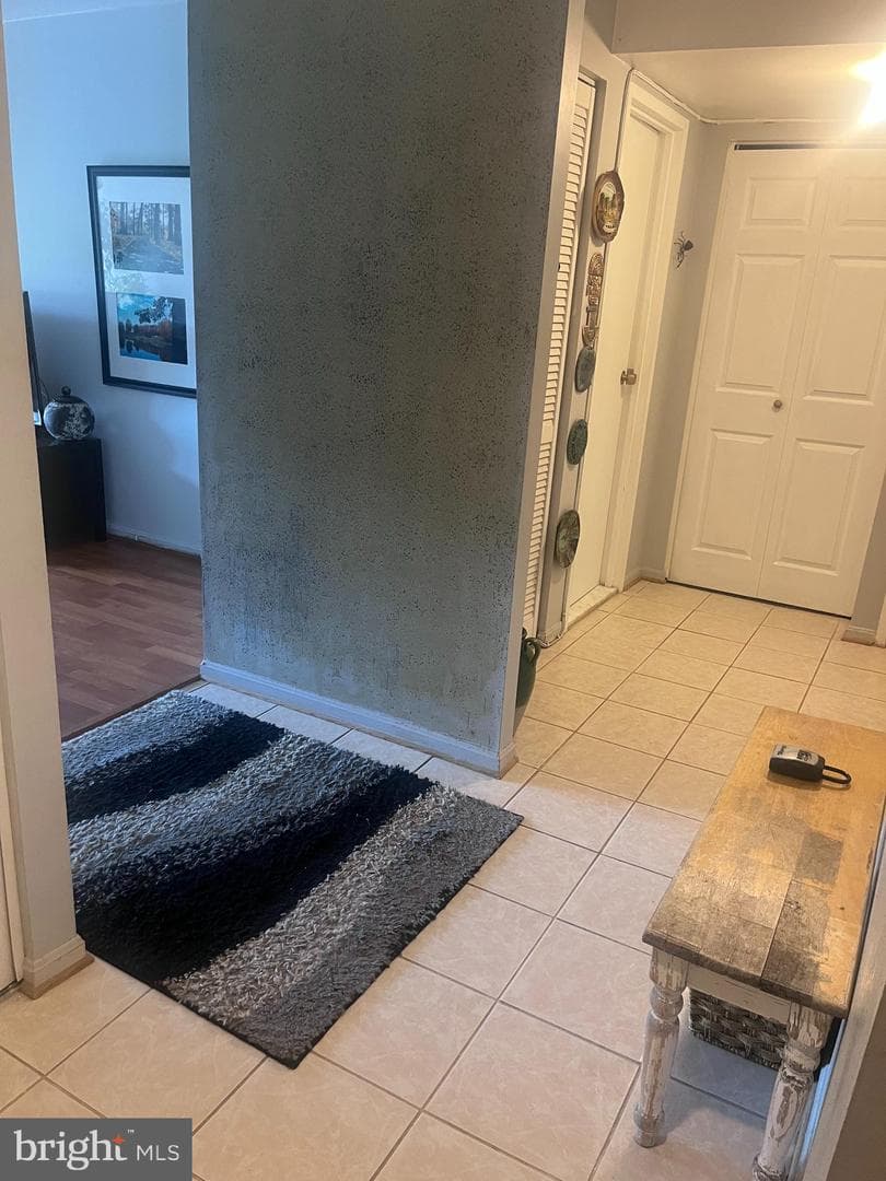 9706 Kingsbridge Drive #102 photo 27