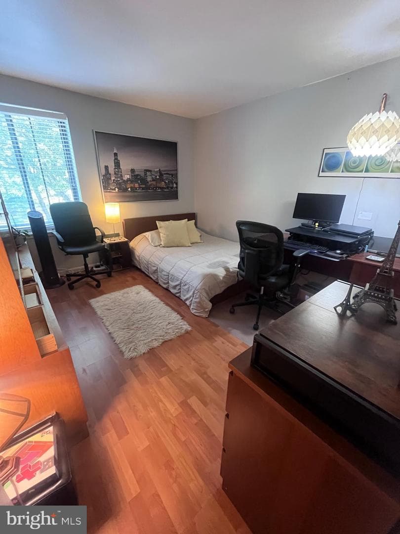 9706 Kingsbridge Drive #102 photo 33
