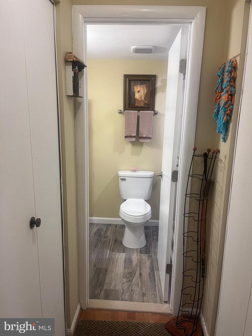 9706 Kingsbridge Drive #102 photo 37