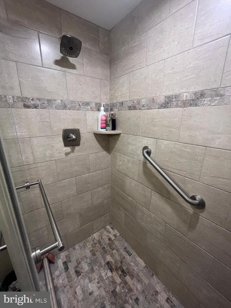 9706 Kingsbridge Drive #102 photo 40
