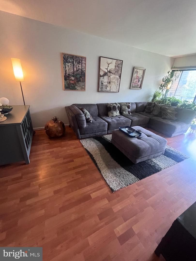 9706 Kingsbridge Drive #102 photo 9