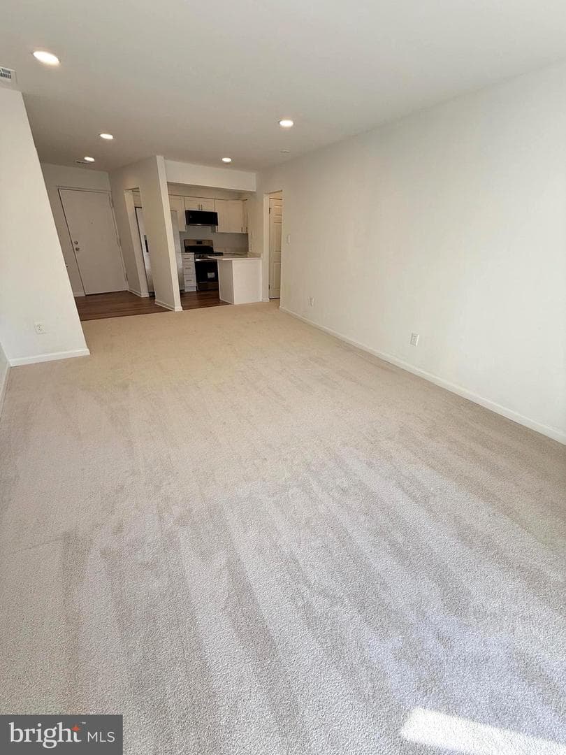 5772 Rexford Court photo 10