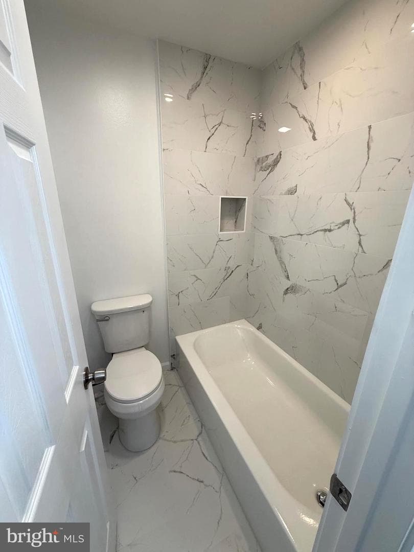 5772 Rexford Court photo 23