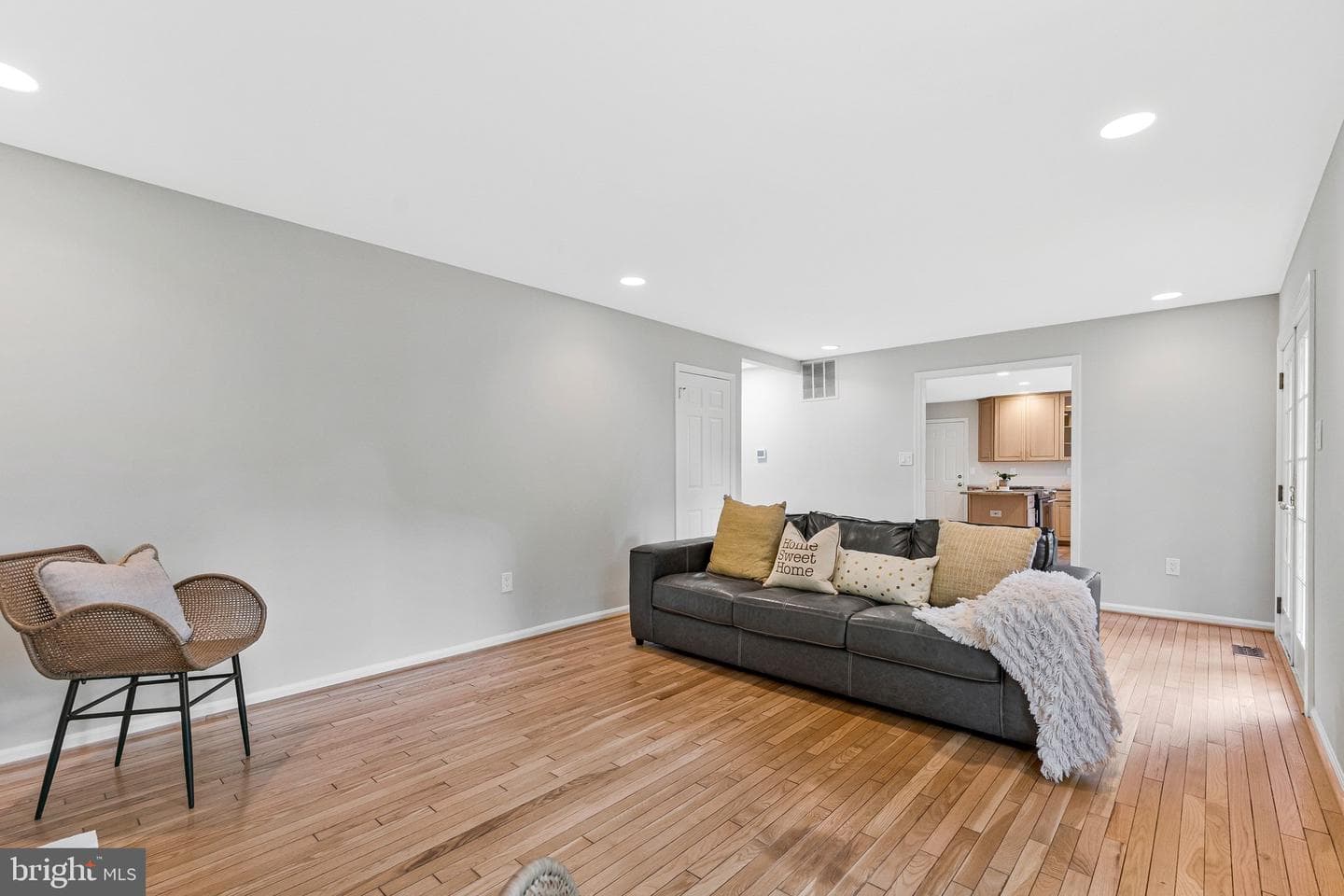 8422 Blevins Way Court photo 18