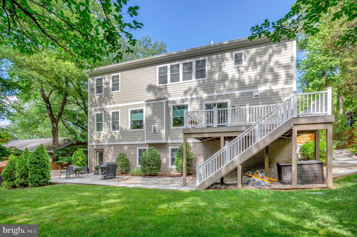 1712 East Avenue photo 104