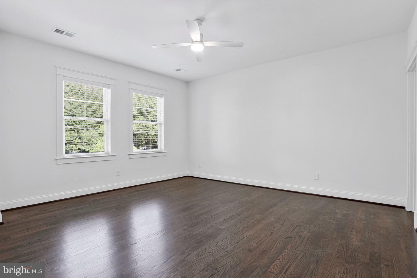 1712 East Avenue photo 57