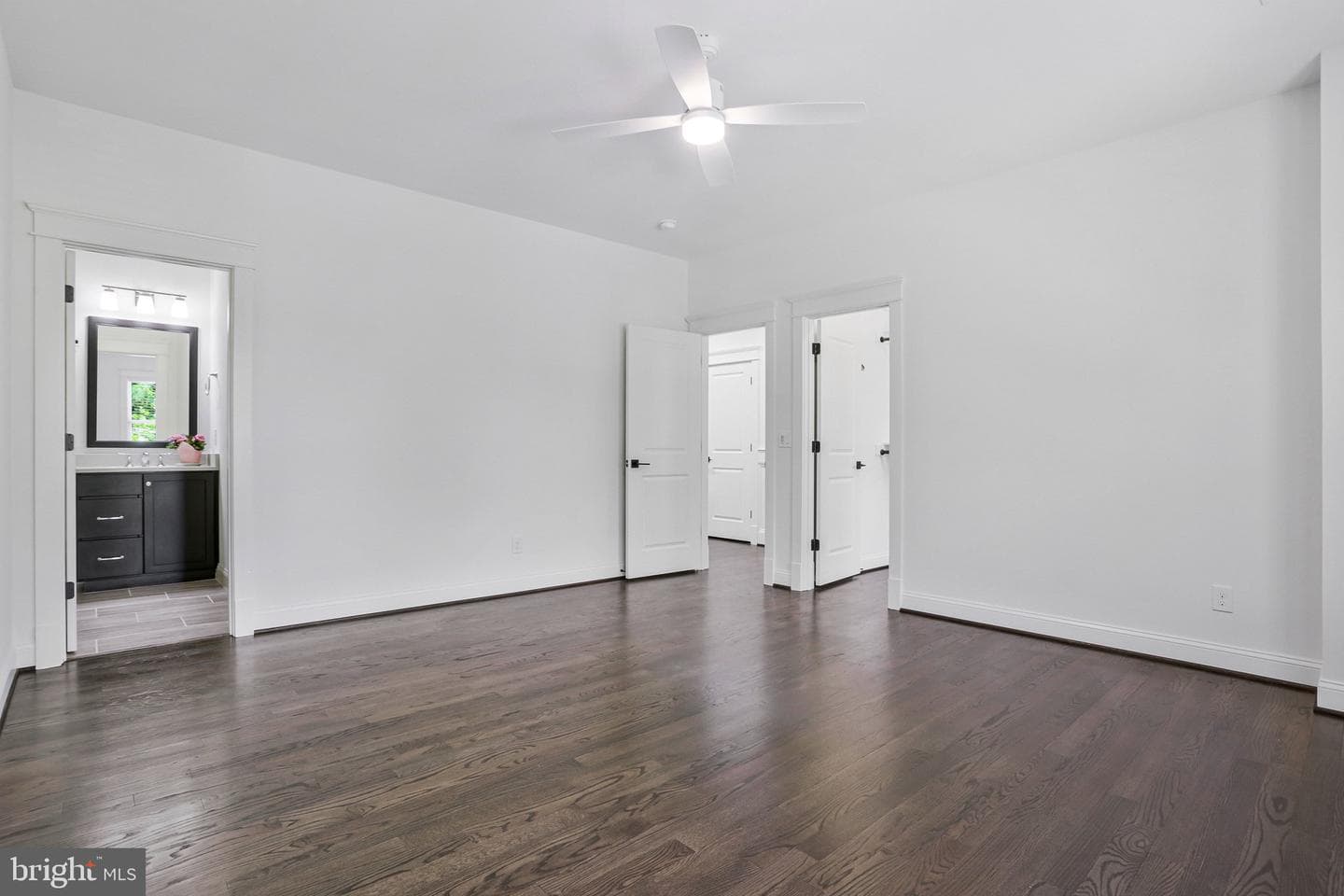 1712 East Avenue photo 59