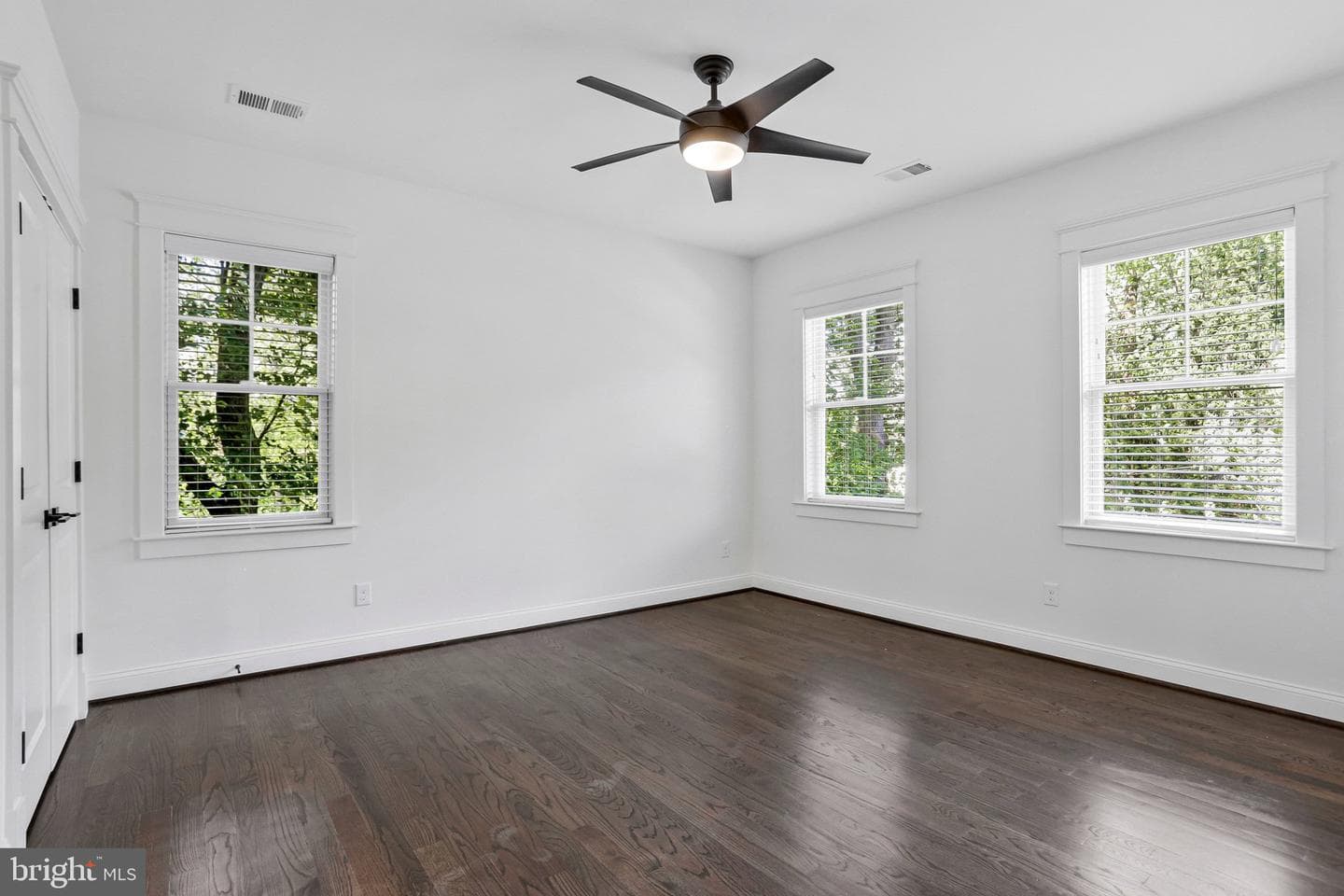 1712 East Avenue photo 62