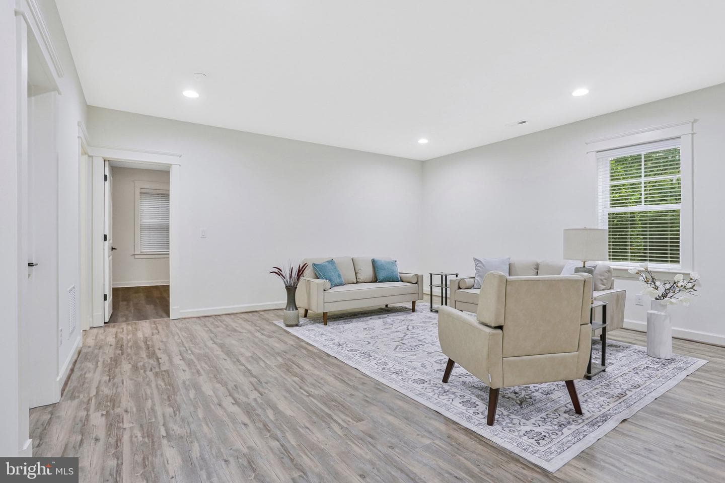 1712 East Avenue photo 82