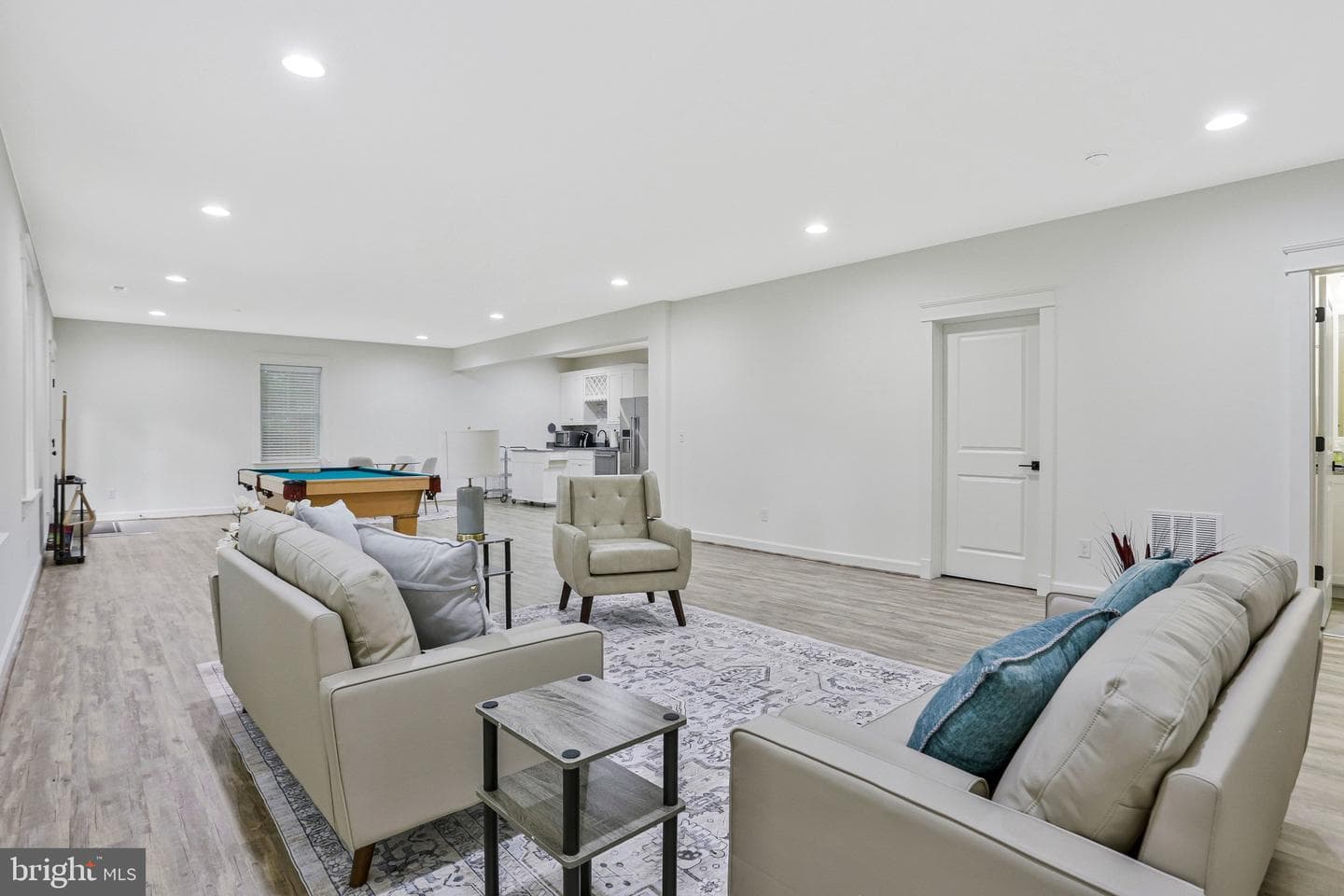 1712 East Avenue photo 84