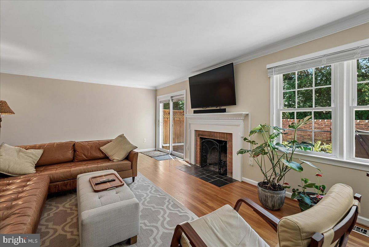 2087 Hopewood Drive photo 22