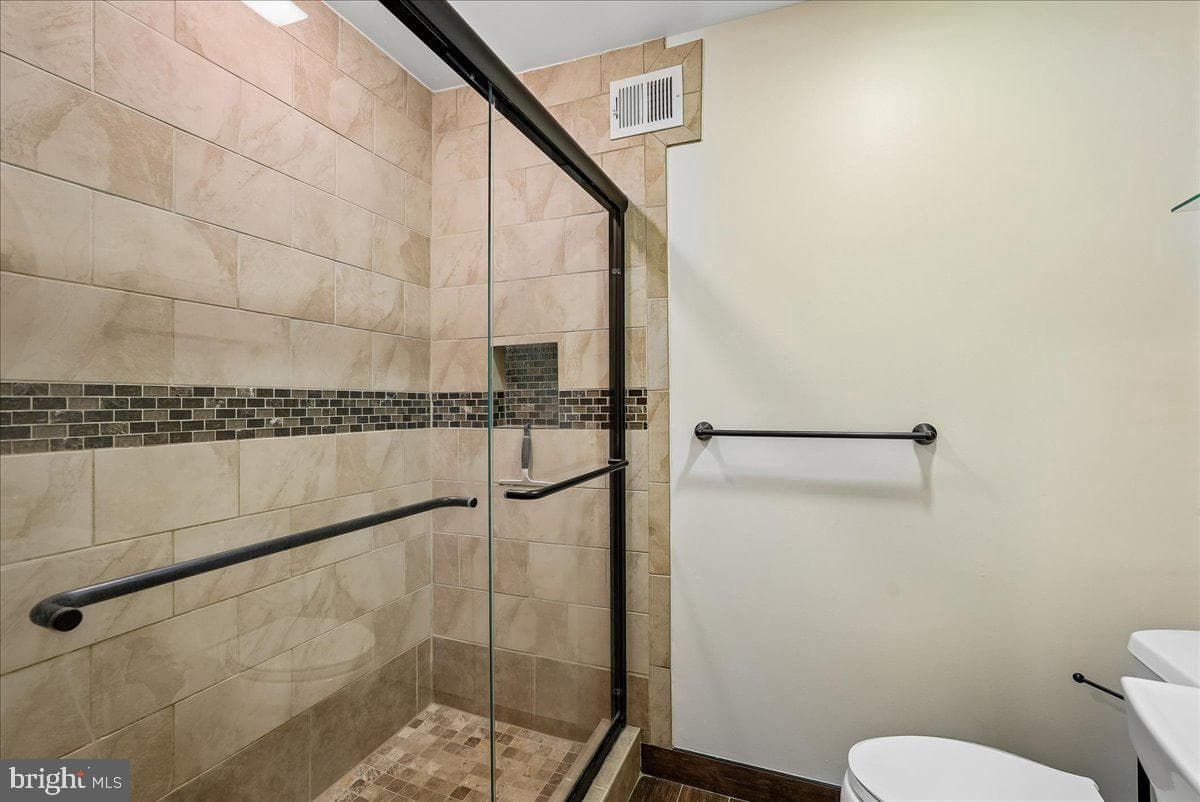 2087 Hopewood Drive photo 28